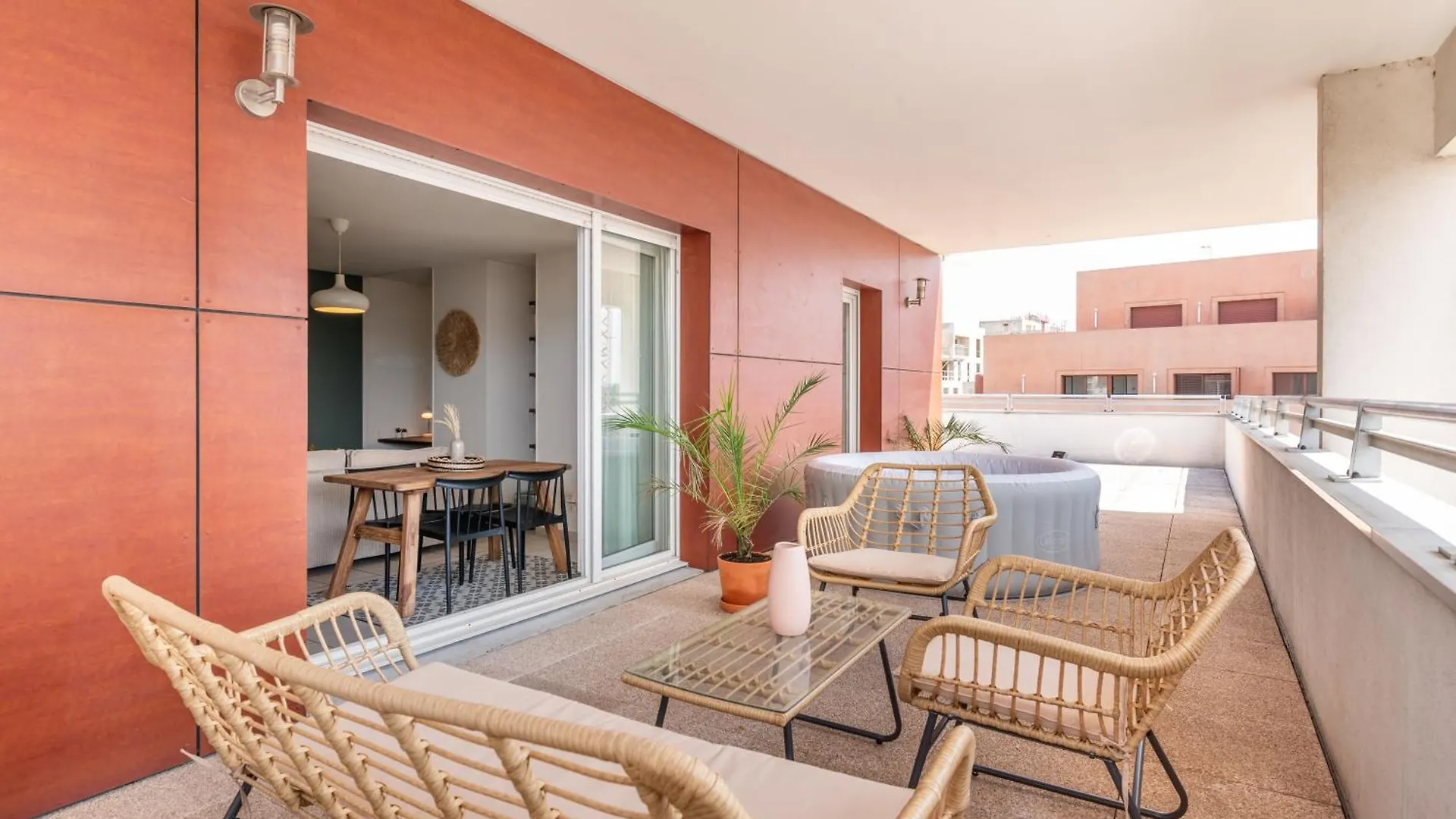 Le Montblanc & Spa Rooftop Apartment Lyon 0*,  France