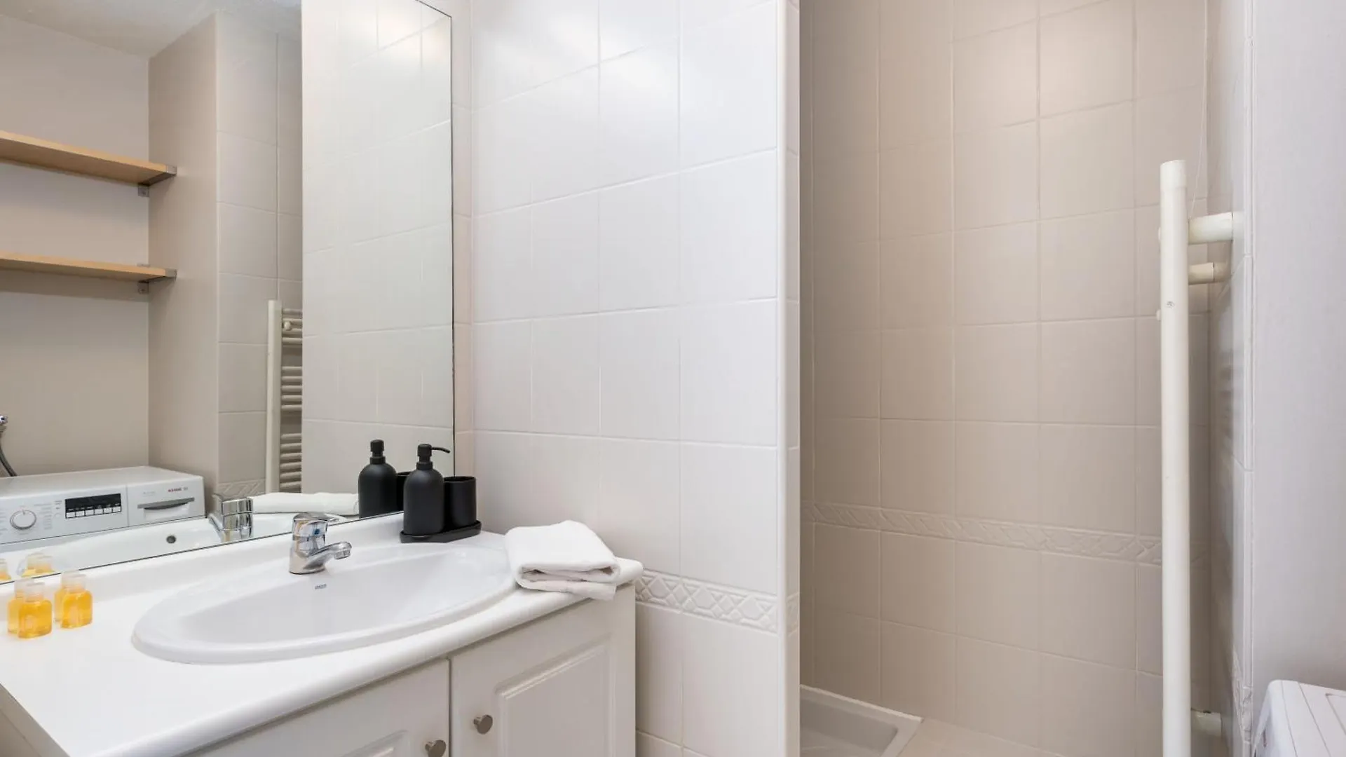 Le Montblanc & Spa Rooftop Apartment Lyon France