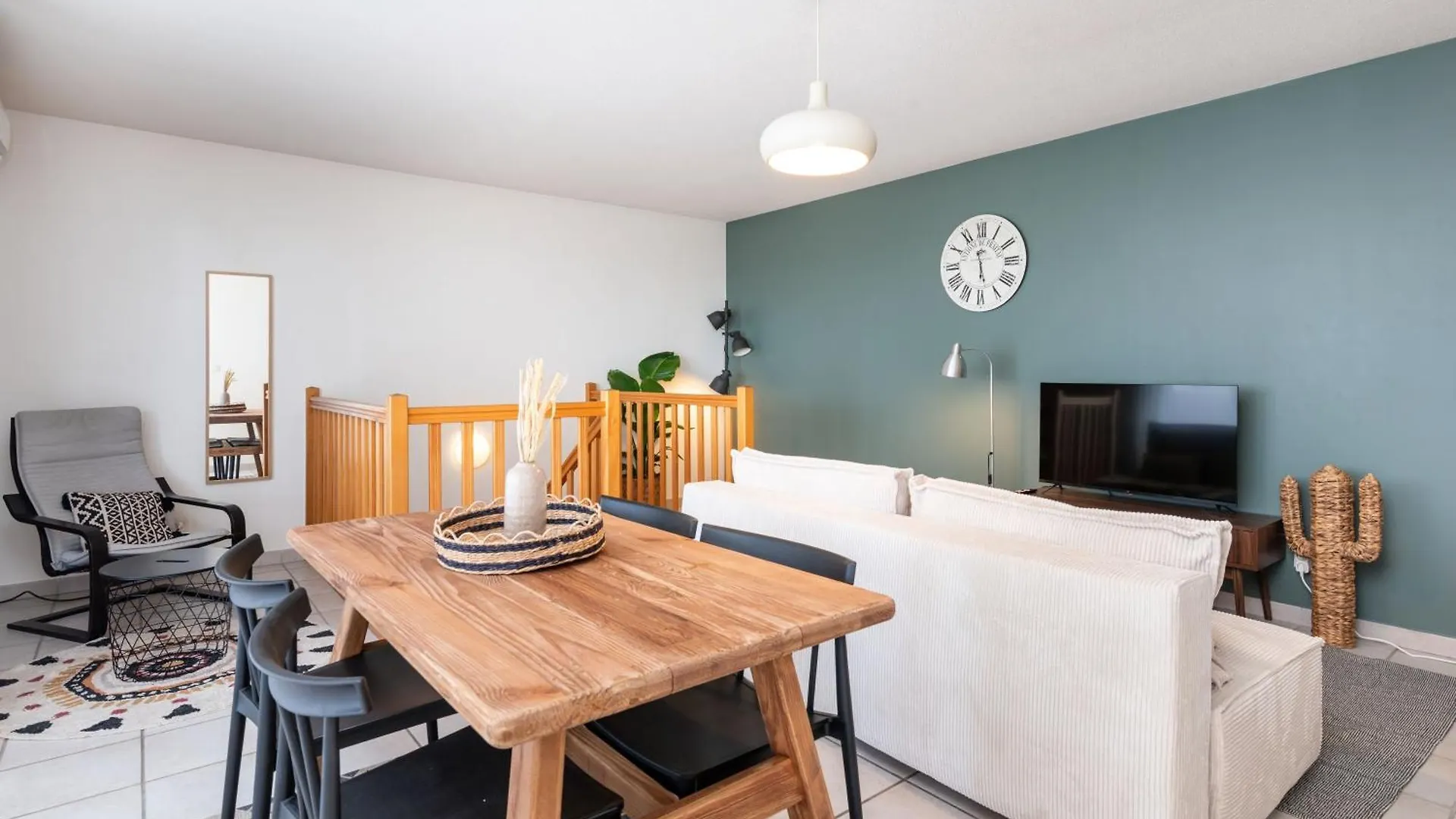 Le Montblanc & Spa Rooftop Apartment Lyon 0*,