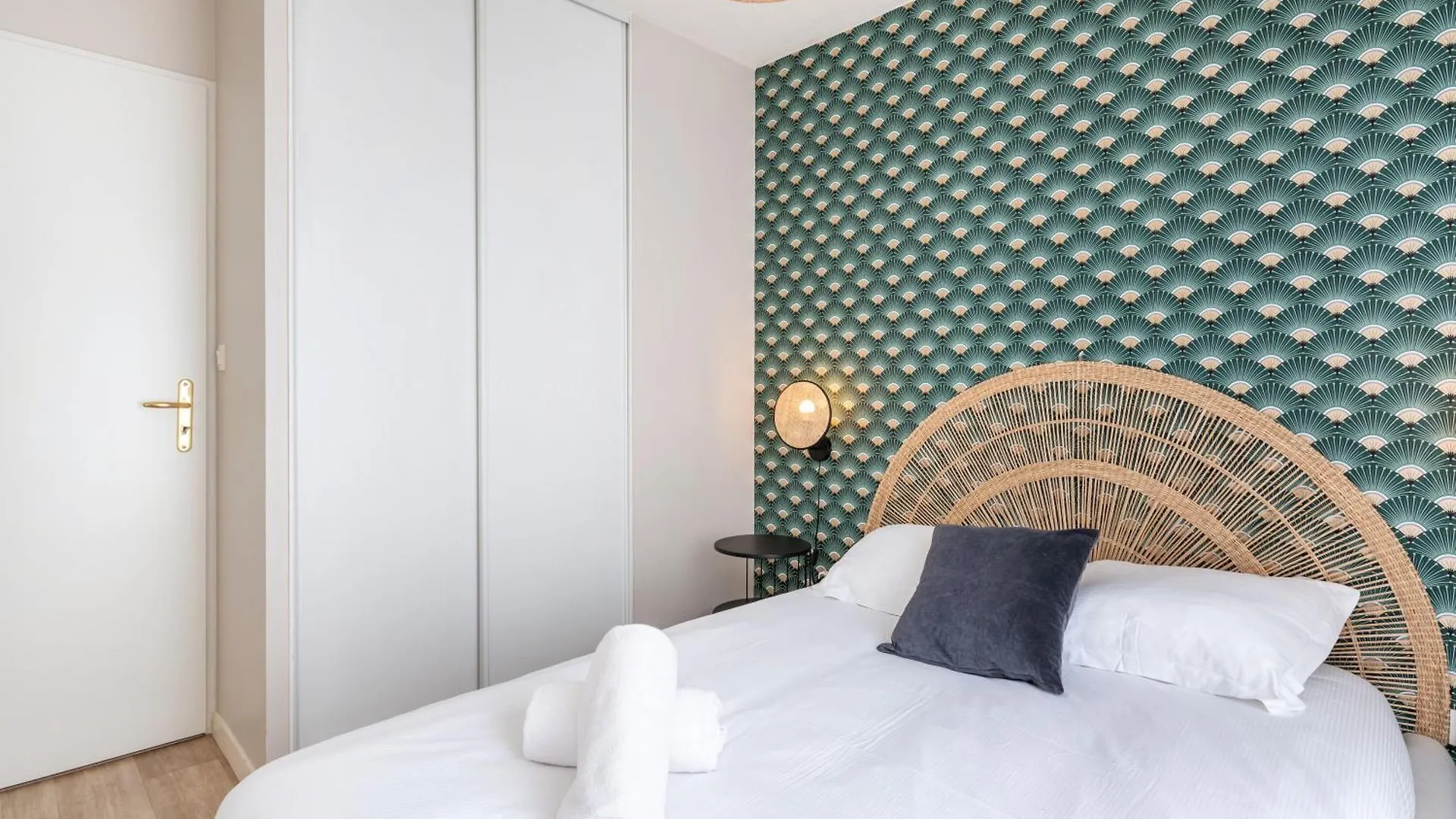 Le Montblanc & Spa Rooftop Apartment Lyon France