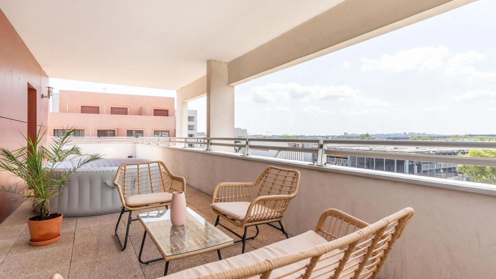 Le Montblanc & Spa Rooftop Apartment Lyon